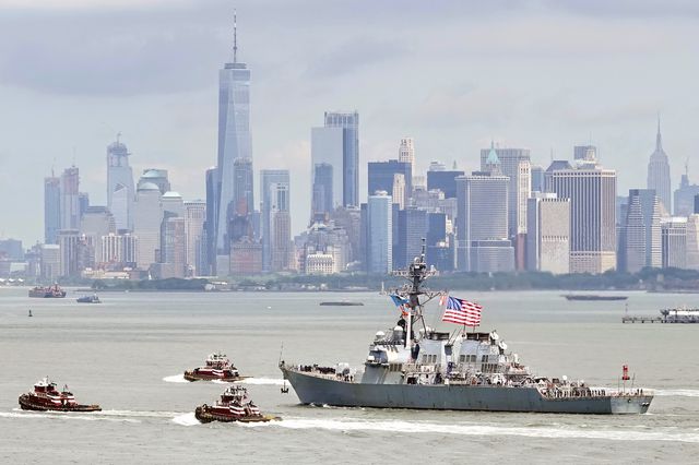 The Arleigh Burke-class of guided-missile destroyers USS Mitscher (DDG 57) transits Upper Bay during Fleet Week New York in 2018. (U.S. Coast Guard photo by Petty Officer 3rd Class Hunter Medley/Released)<br>